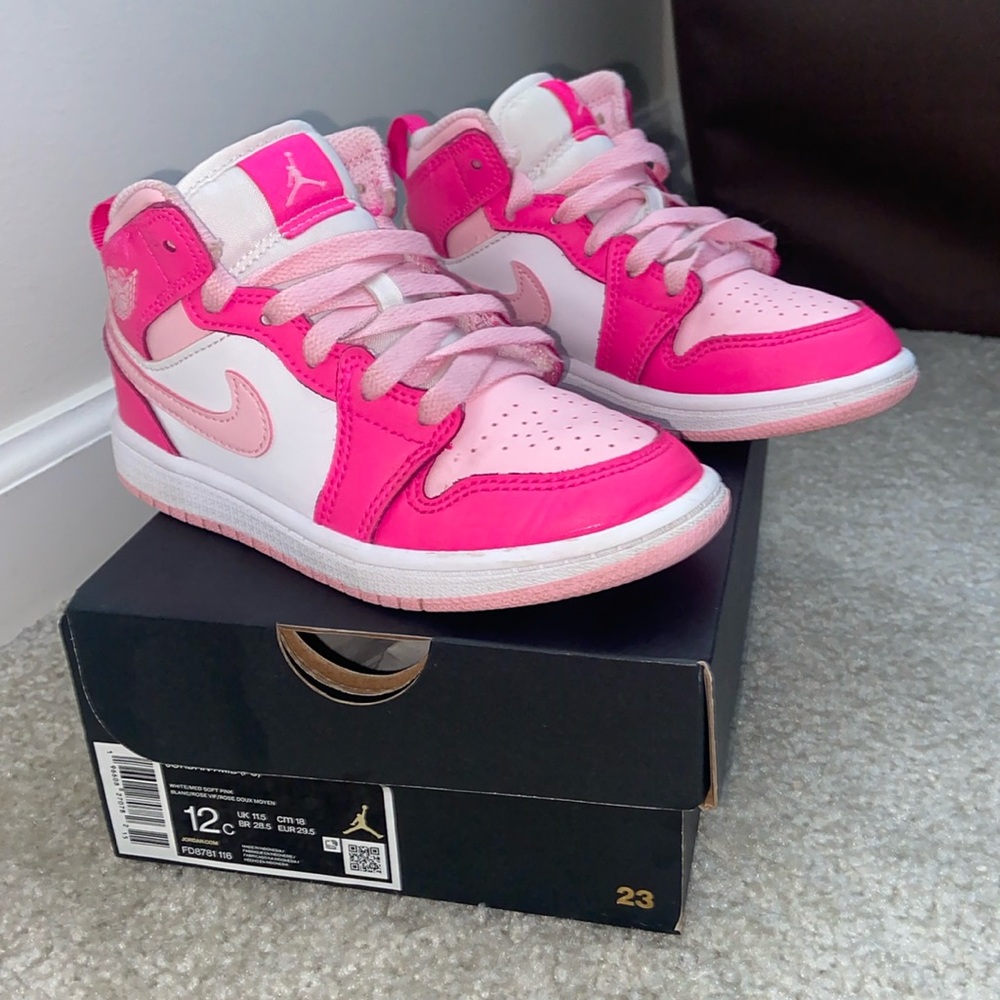 Little kids mid Jordan 1’s